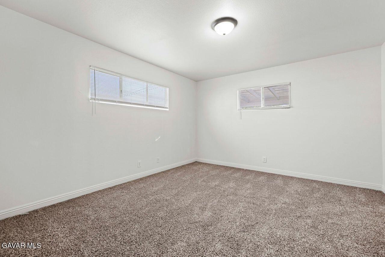 43708 Fern Avenue Lancaster, CA 93534 - Photo 18 of 26 joe bed 4