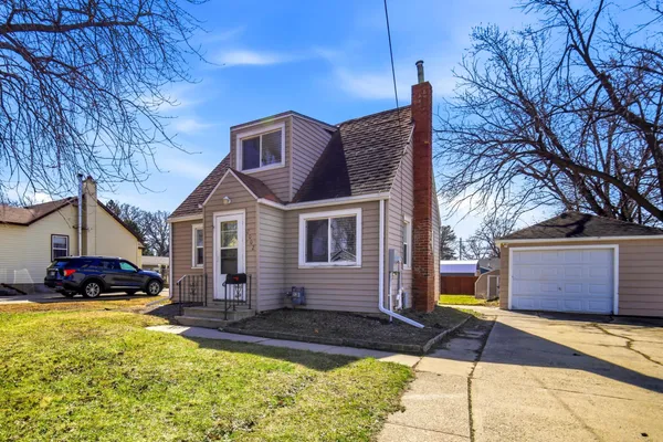 $118,500 | 2002 3rd Avenue Northeast, Austin, MN 55912