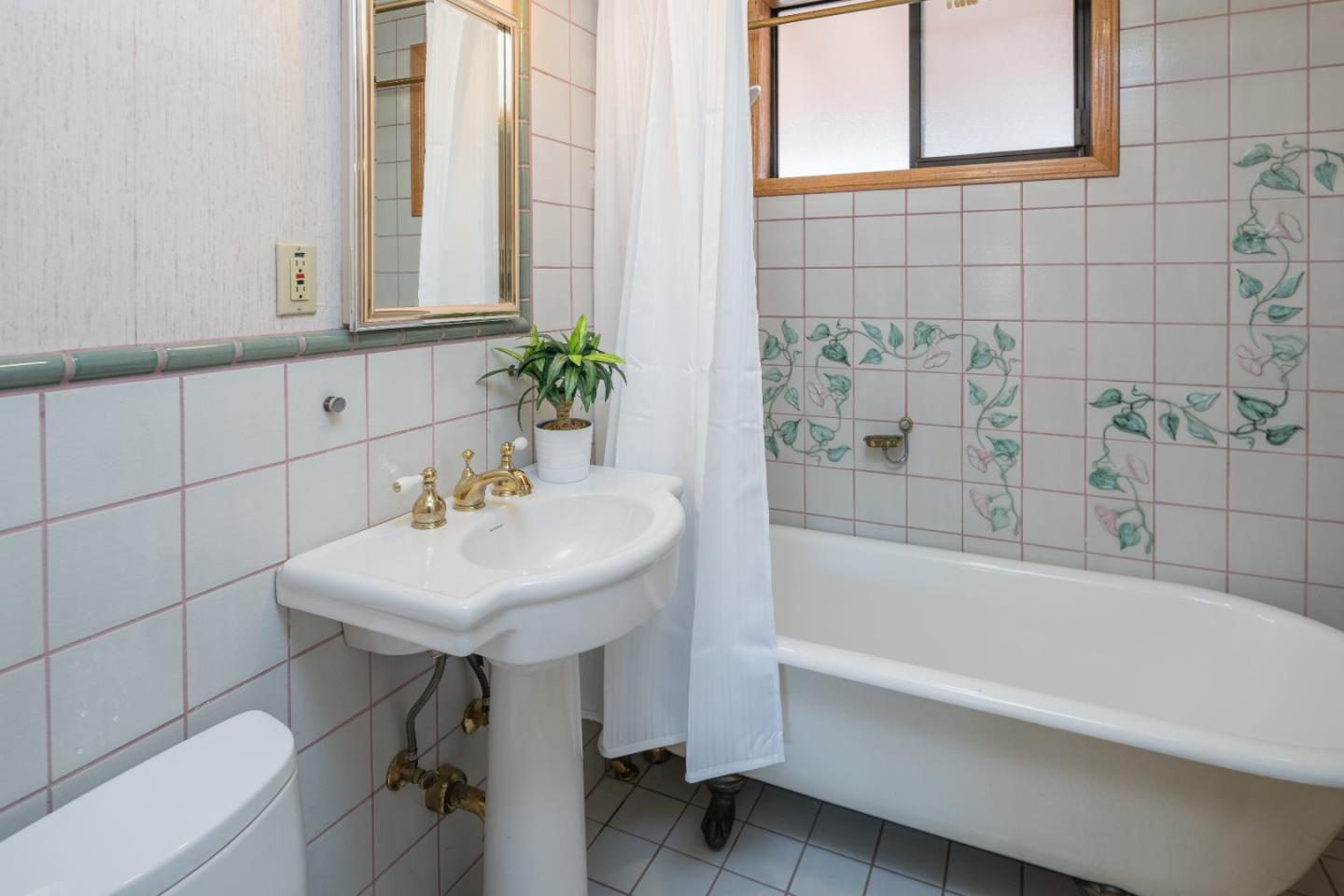 1053 Crestview Drive Millbrae, CA 94030 - Photo 17 of 24