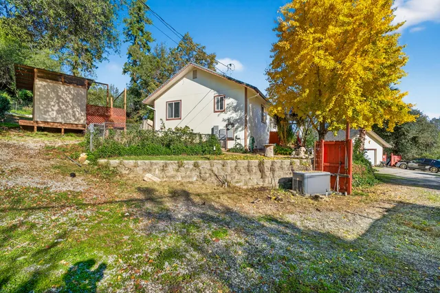 $325,000 | 17690 Cowgill Lane, Redding, CA 96003