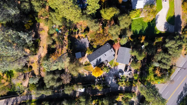 $325,000 | 17690 Cowgill Lane, Redding, CA 96003