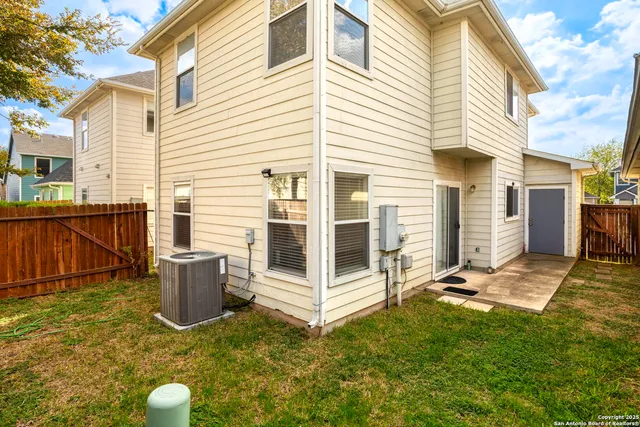 $1,650 | 2622 Crown Hollow, San Antonio, TX 78251