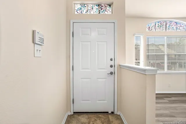 $1,650 | 2622 Crown Hollow, San Antonio, TX 78251