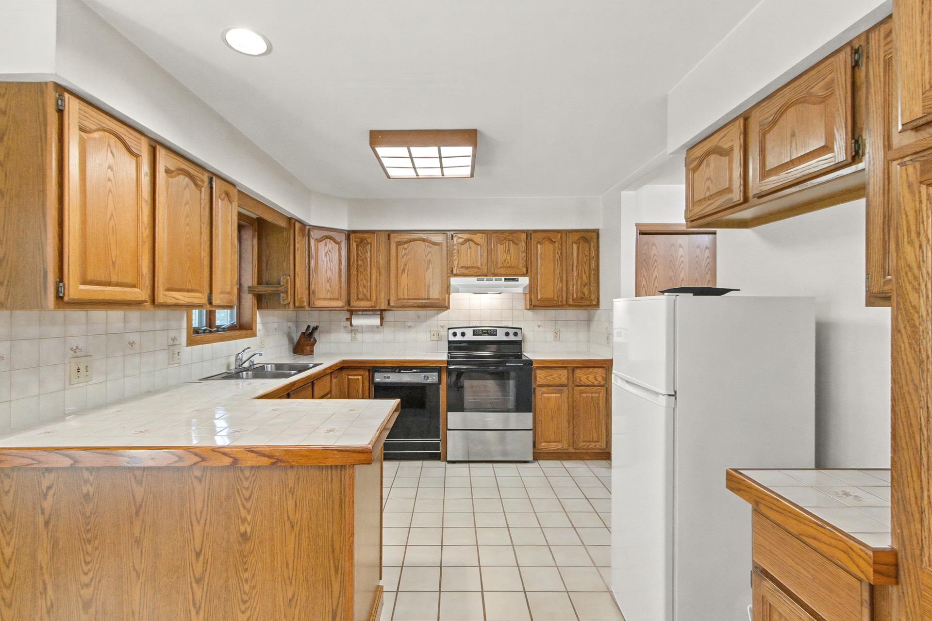S3660 North Bent Tree Drive Baraboo, WI 53913 - Photo 15 of 70