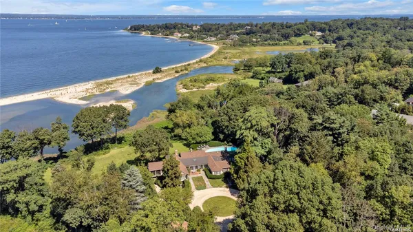 $6,500,000 | 120 West Creek Farms Road, Sands Point, NY 11050