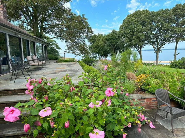 $6,500,000 | 120 West Creek Farms Road, Sands Point, NY 11050