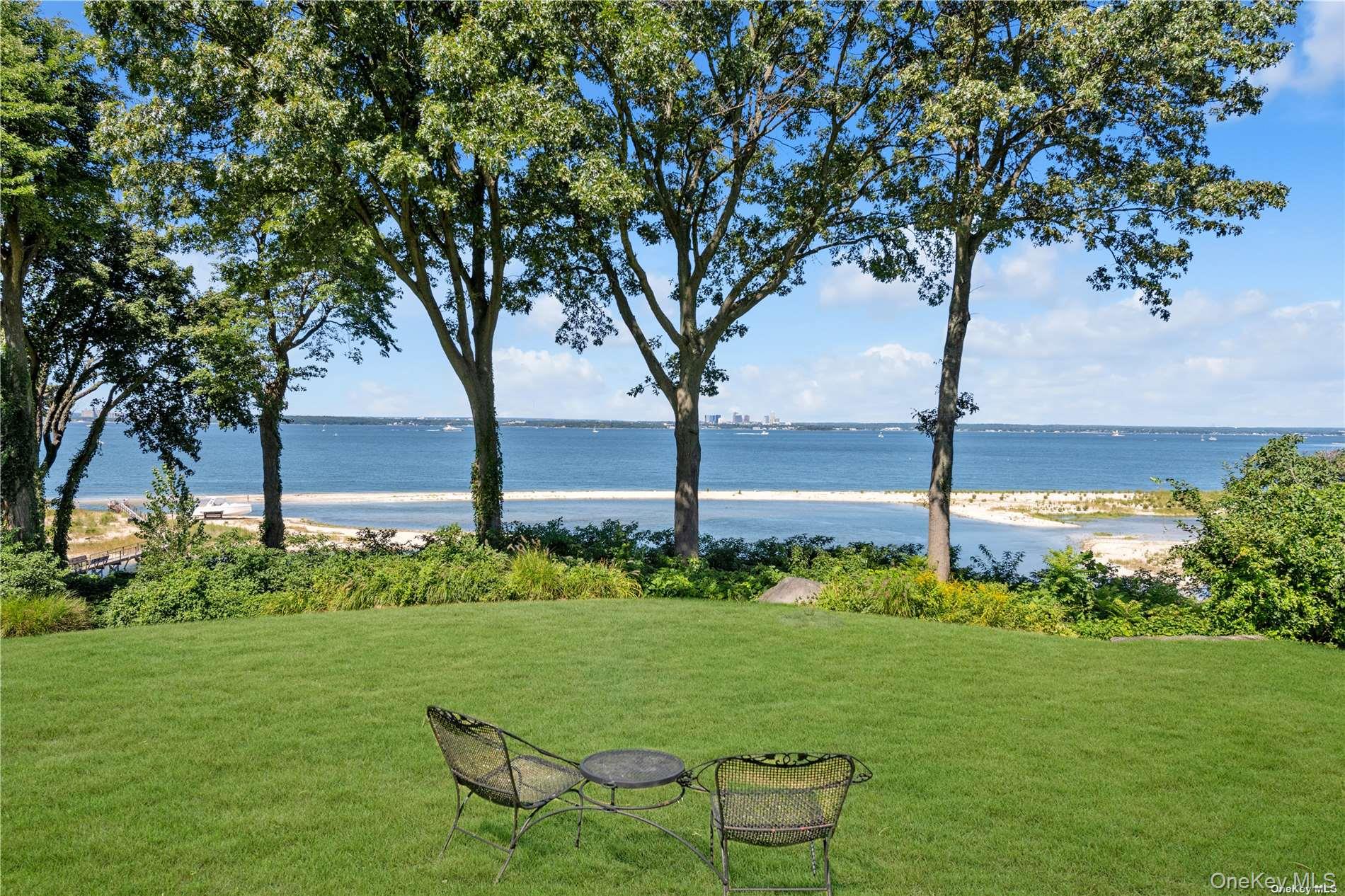 120 West Creek Farms Road Sands Point, NY 11050 - Photo 30 of 36 a view of a garden with an tree