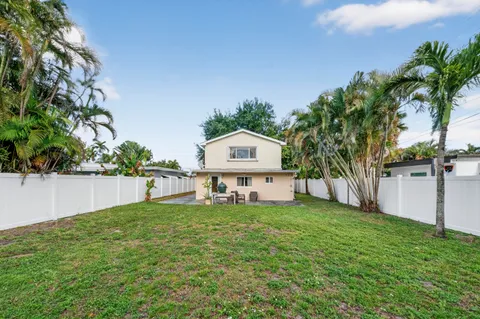 $700,000 | 1503 Northeast 18th Avenue, Fort Lauderdale, FL 33304
