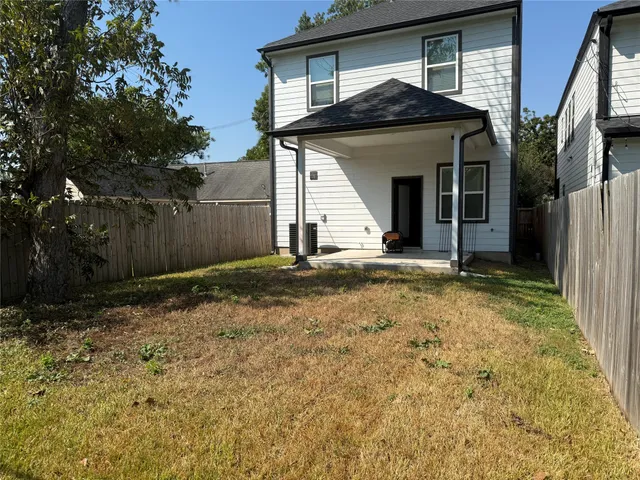 $325,000 | 7520 Gracia Street, Houston, TX 77037