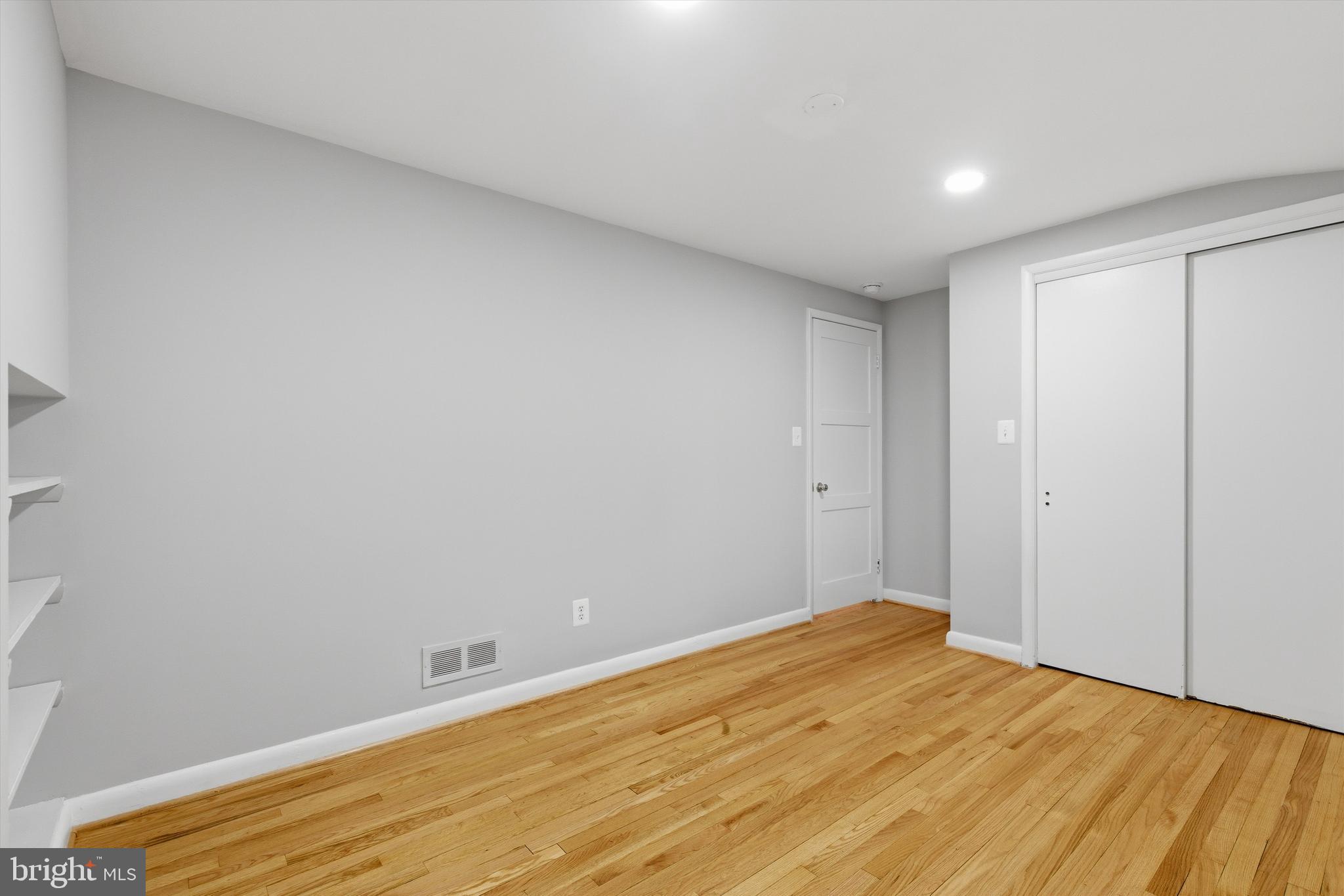 6703 Glenkirk Road Baltimore, MD 21239 - Photo 23 of 33