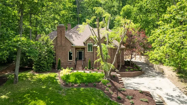 $1,799,000 | 27 Annandale, Nashville, TN 37215