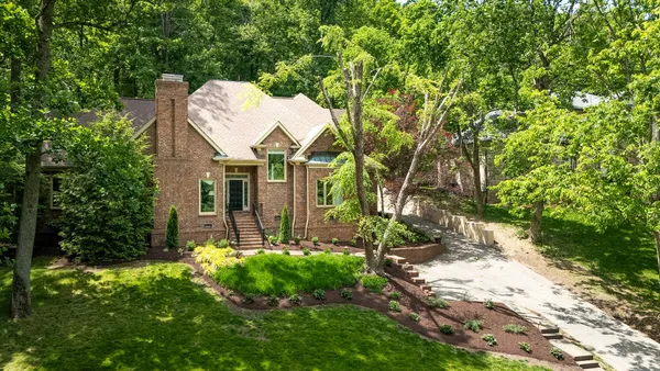 $1,799,000 | 27 Annandale, Nashville, TN 37215