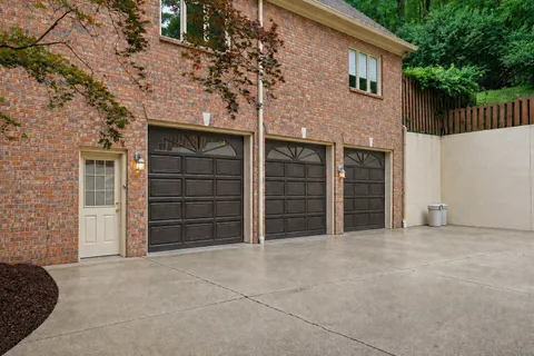 $1,799,000 | 27 Annandale, Nashville, TN 37215