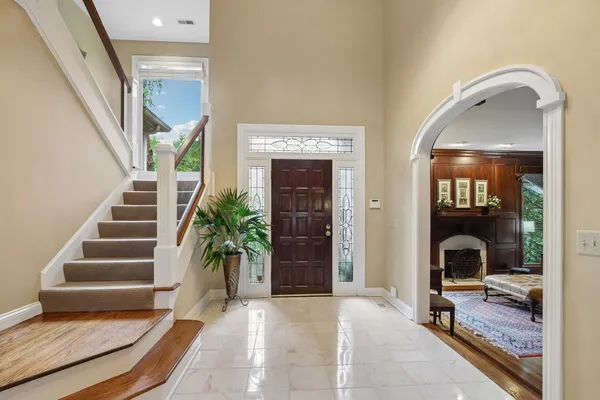 $1,799,000 | 27 Annandale, Nashville, TN 37215