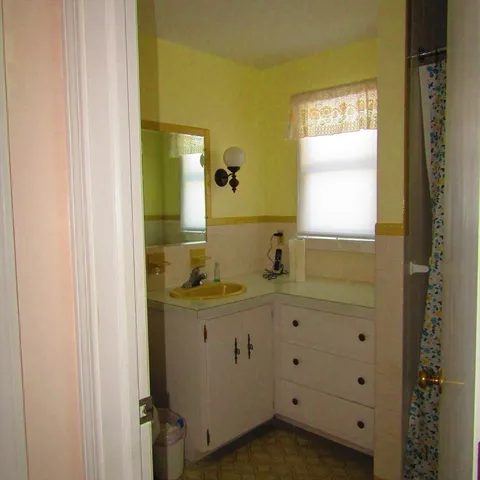 $379,000 | 214 Audubon Road, Northampton, MA 01053