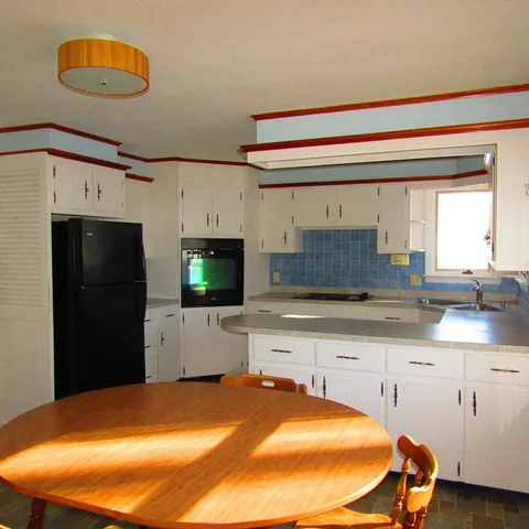 $379,000 | 214 Audubon Road, Northampton, MA 01053