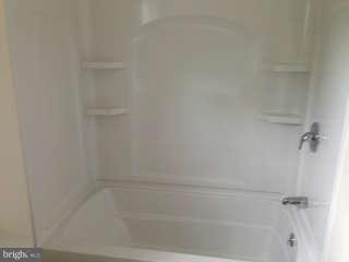 326 Cresswell Road Baltimore, MD 21225 - Photo 10 of 19 All new Tub & Enclosure