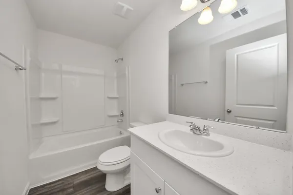 $2,625 | 10315 Malta Trce Drive, Unit B, Rosharon, TX 77583