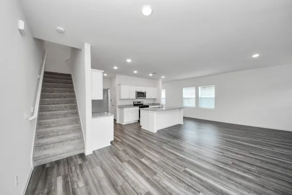 $2,625 | 10315 Malta Trce Drive, Unit B, Rosharon, TX 77583