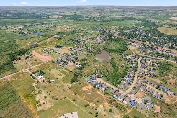 $64,000 | 18 Canyon View Court, Wichita Falls, TX 76309