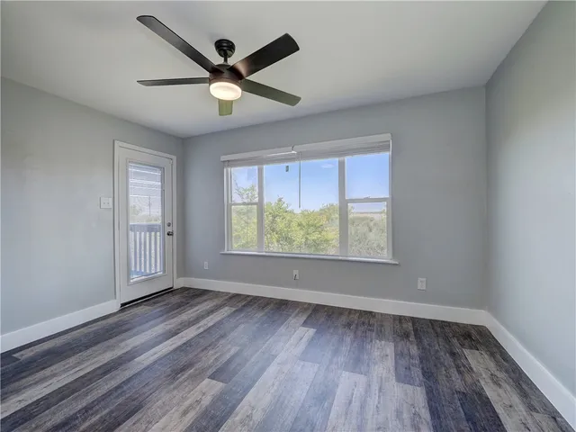 $2,300 | 210 Causeway Drive, Portland, TX 78374