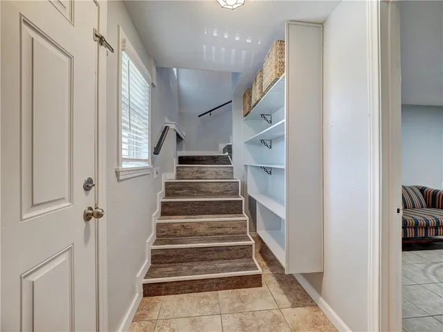 $2,300 | 210 Causeway Drive, Portland, TX 78374