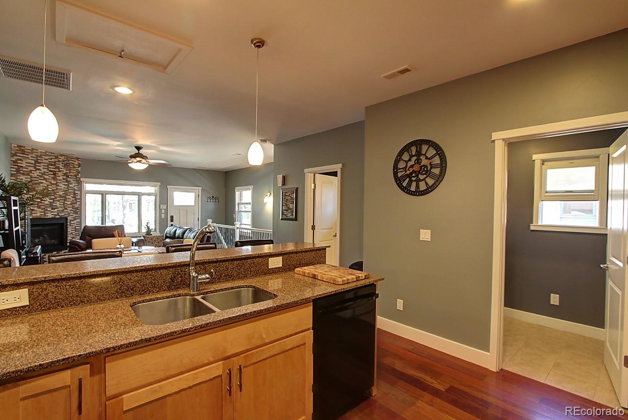 1648 Vine Street Denver, CO 80206 - Photo 12 of 27