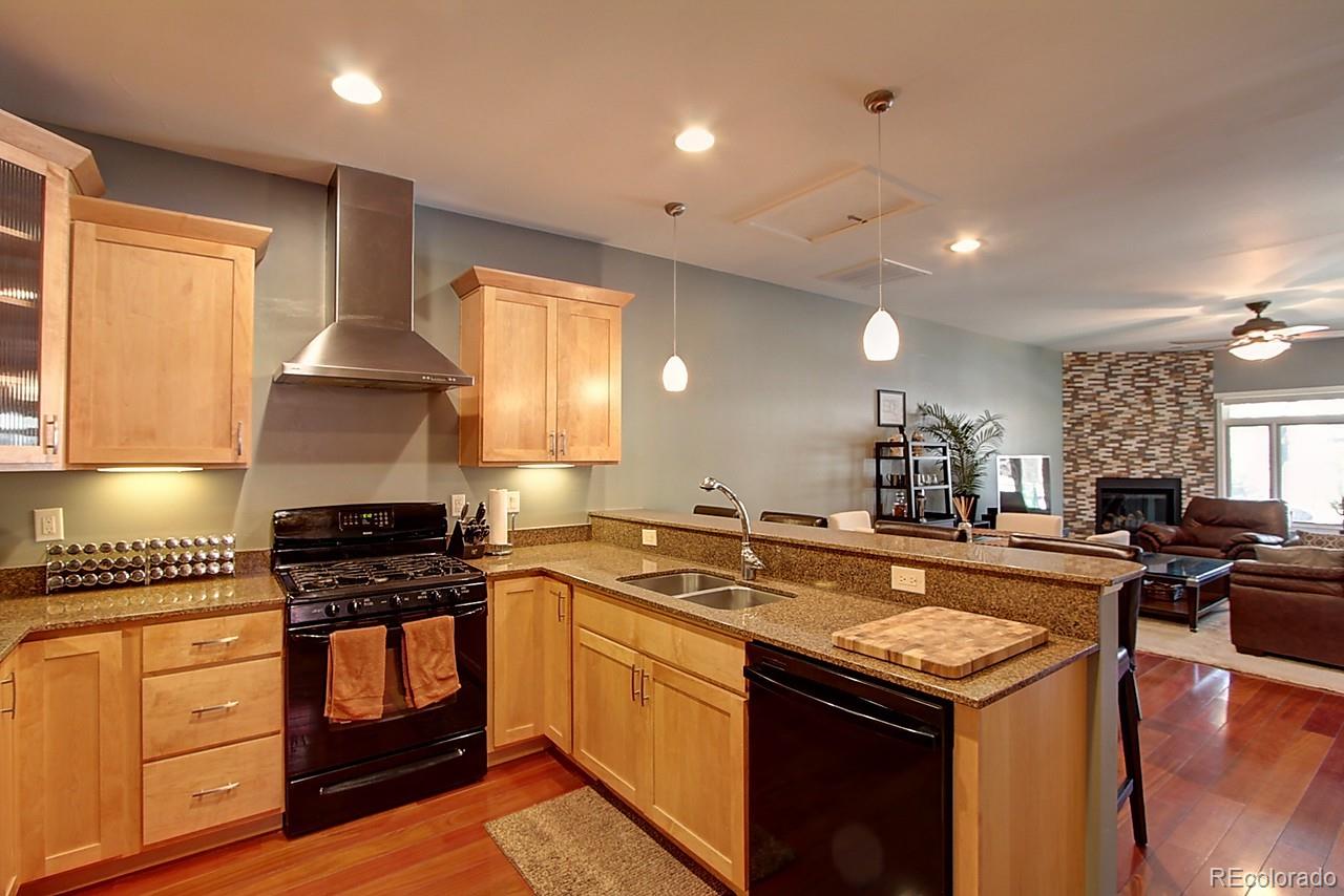 1648 Vine Street Denver, CO 80206 - Photo 10 of 27