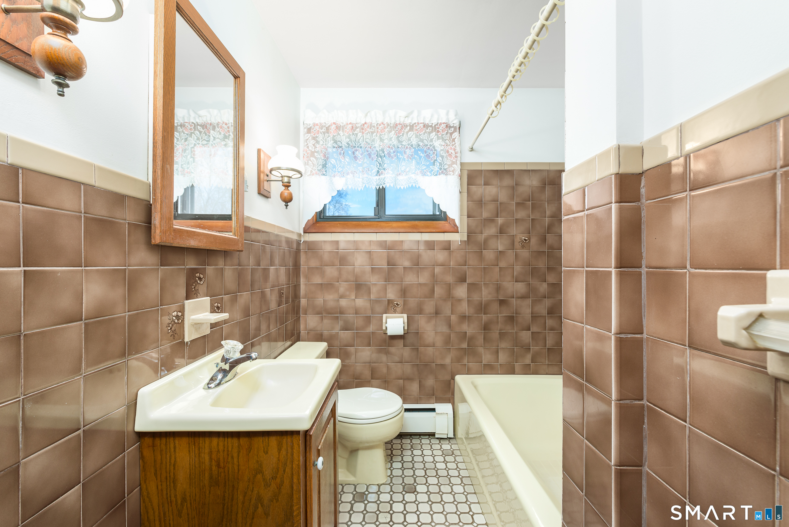 6 Saunders Lane Prospect, CT 06712 - Photo 6 of 29