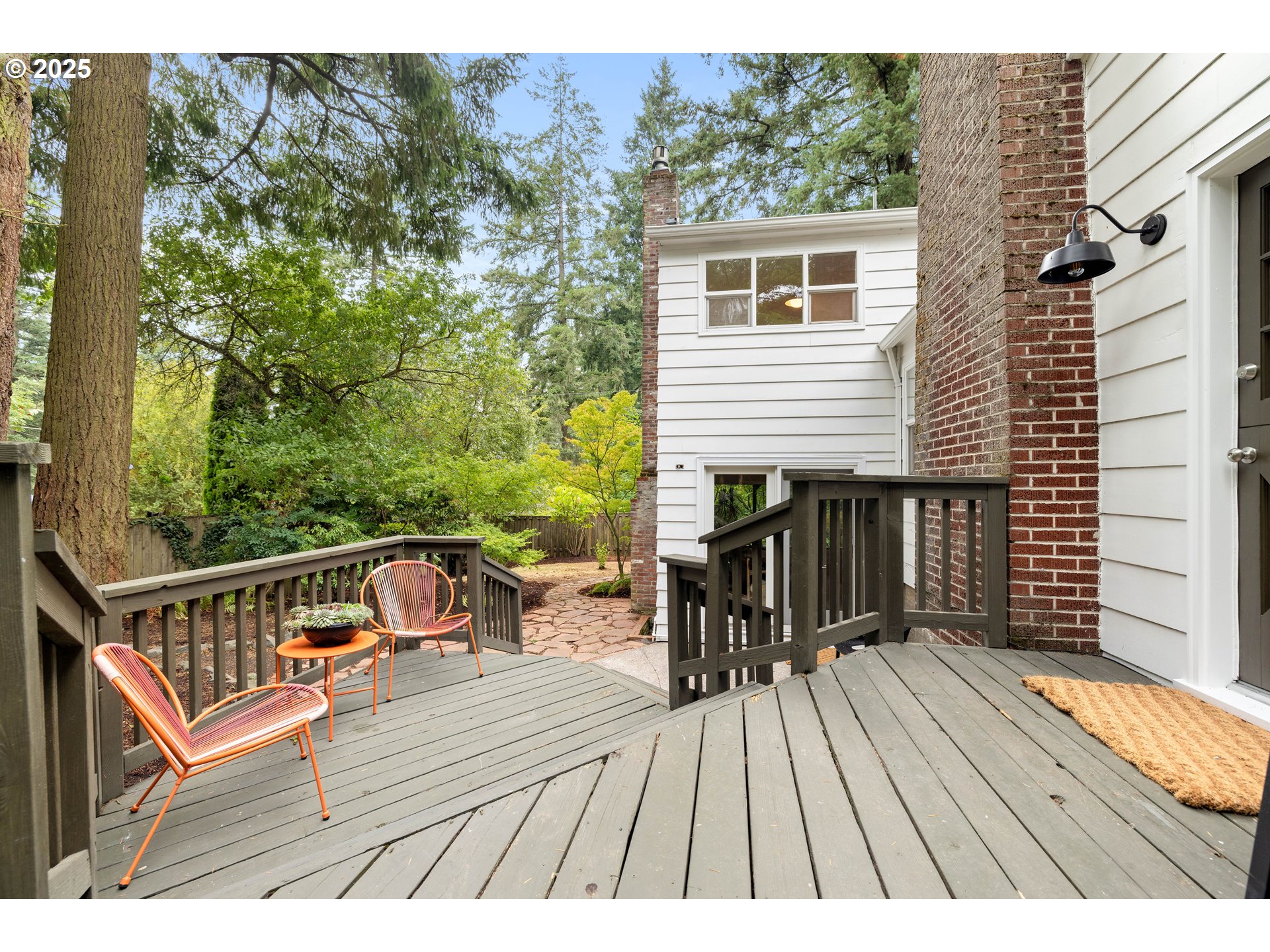 5260 Southwest Alfred Street Portland, OR 97219 - Photo 39 of 48 Deck