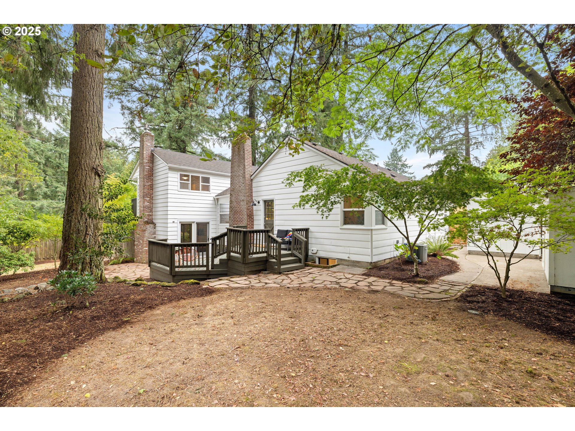 5260 Southwest Alfred Street Portland, OR 97219 - Photo 45 of 48 Gallery Image 45
