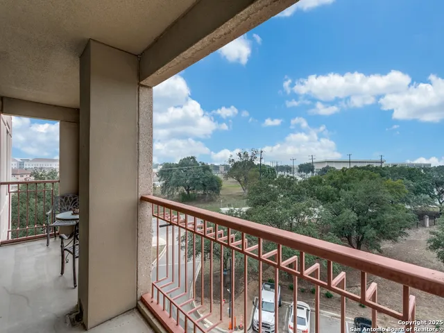 $215,000 | 1 Towers Park Lane, Unit 412, San Antonio, TX 78209