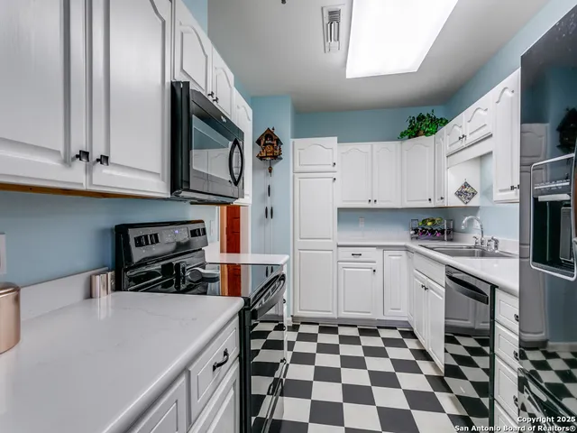 $215,000 | 1 Towers Park Lane, Unit 412, San Antonio, TX 78209