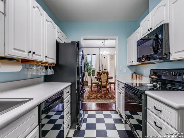 $215,000 | 1 Towers Park Lane, Unit 412, San Antonio, TX 78209