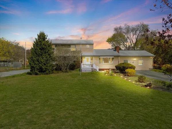 $579,900 | 675 Wood Street, Swansea, MA 02777