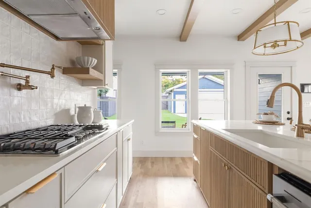 $1,350,000 | 5711 Belmont Avenue, Dallas, TX 75206