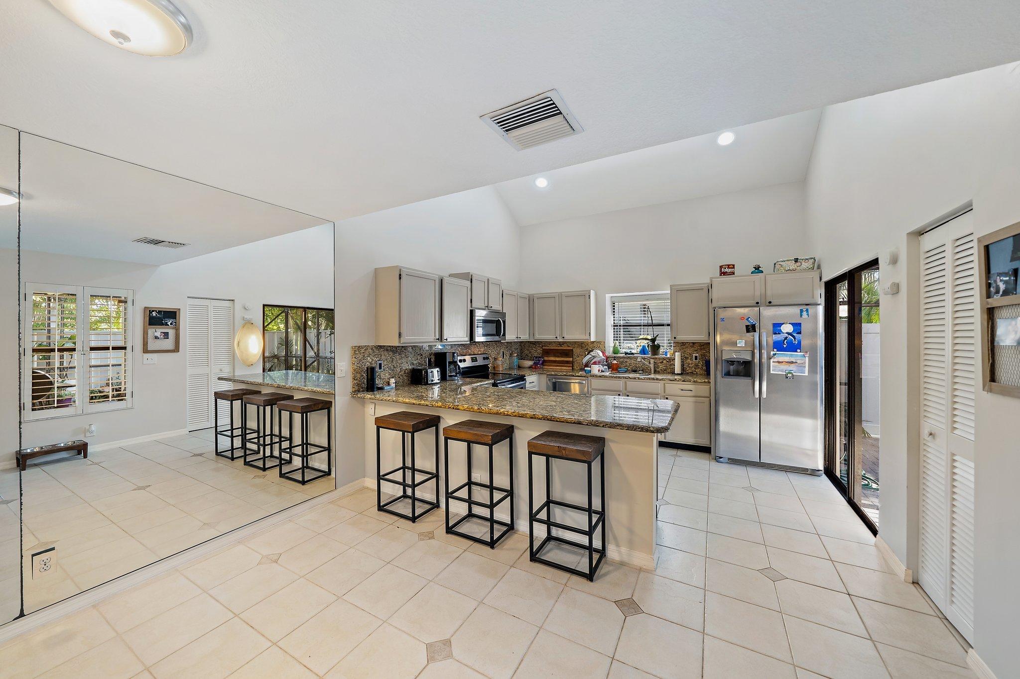 301 Summerwinds Lane Jupiter, FL 33458 - Photo 17 of 38 017-301SummerWindsLn-Jupiter-FL-SMALL