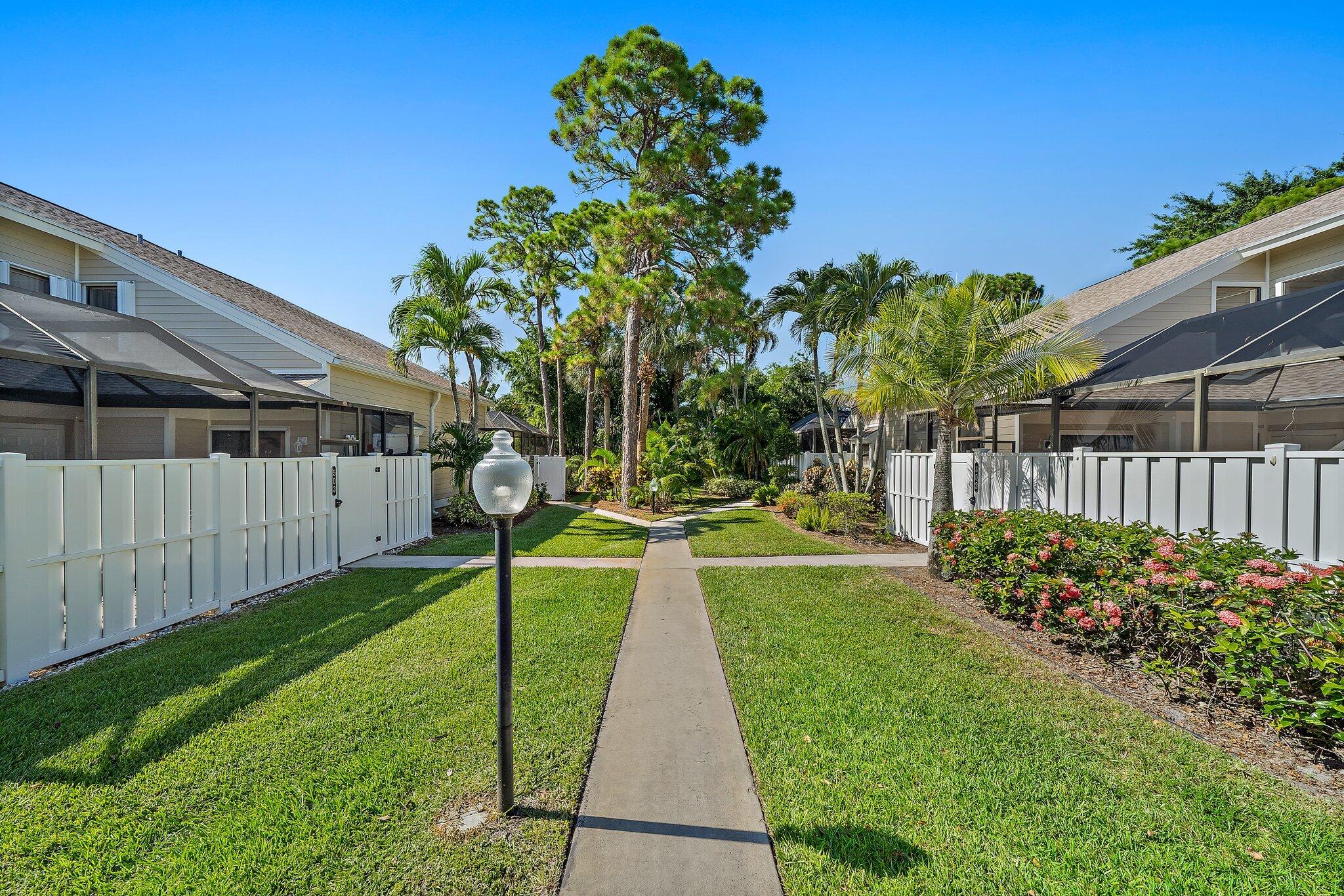 301 Summerwinds Lane Jupiter, FL 33458 - Photo 2 of 38 001-301SummerWindsLn-Jupiter-FL-SMALL