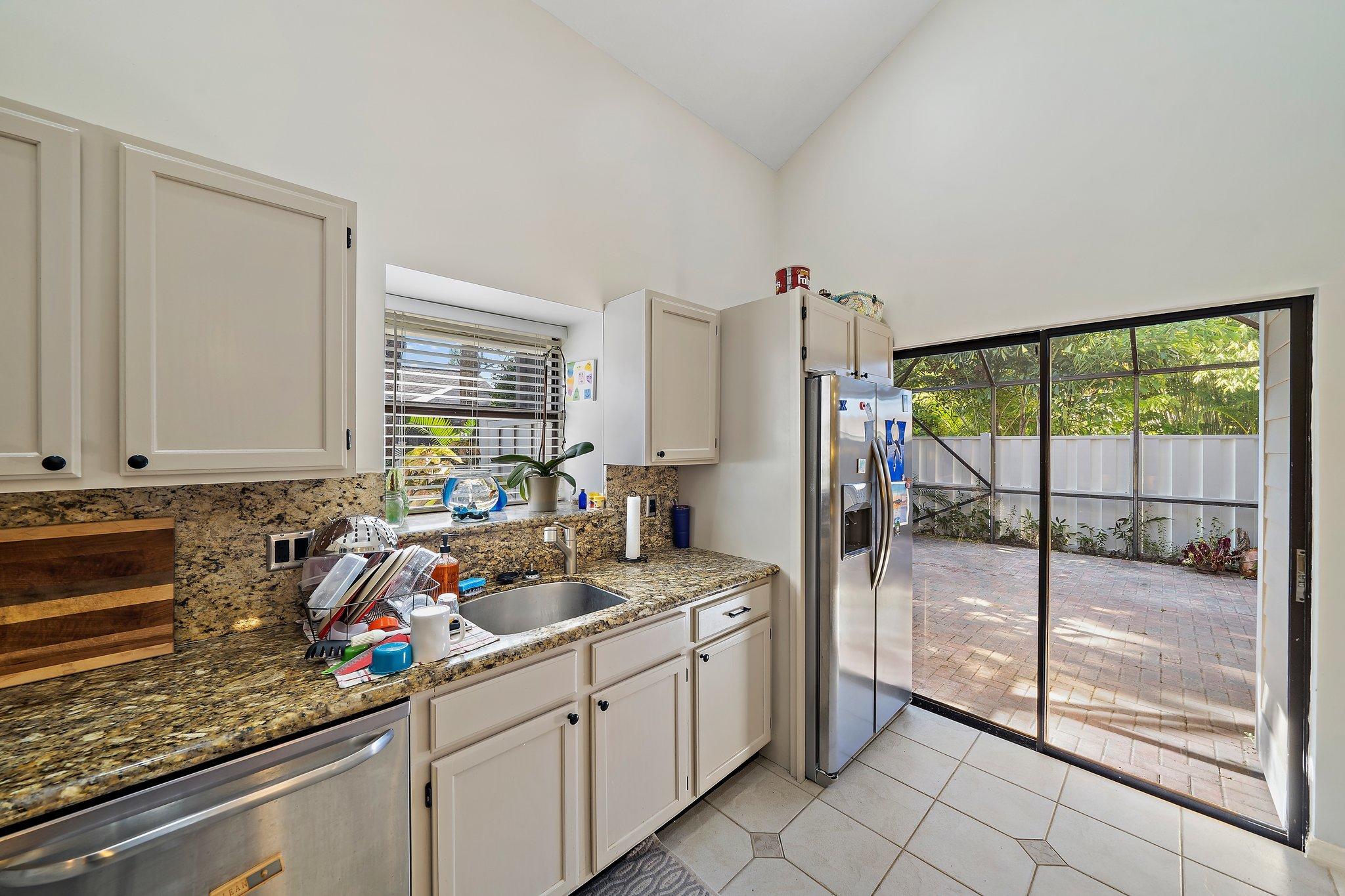 301 Summerwinds Lane Jupiter, FL 33458 - Photo 21 of 38 021-301SummerWindsLn-Jupiter-FL-SMALL