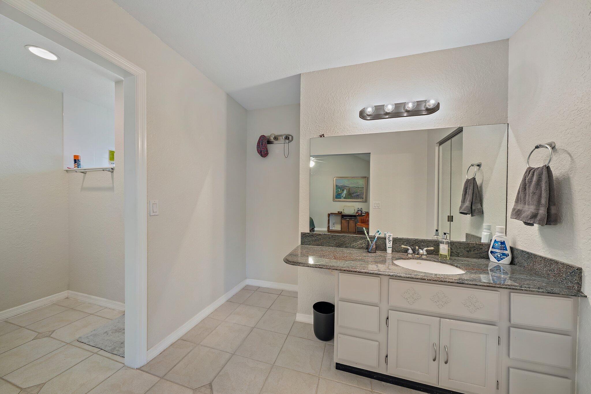 301 Summerwinds Lane Jupiter, FL 33458 - Photo 25 of 38 025-301SummerWindsLn-Jupiter-FL-SMALL