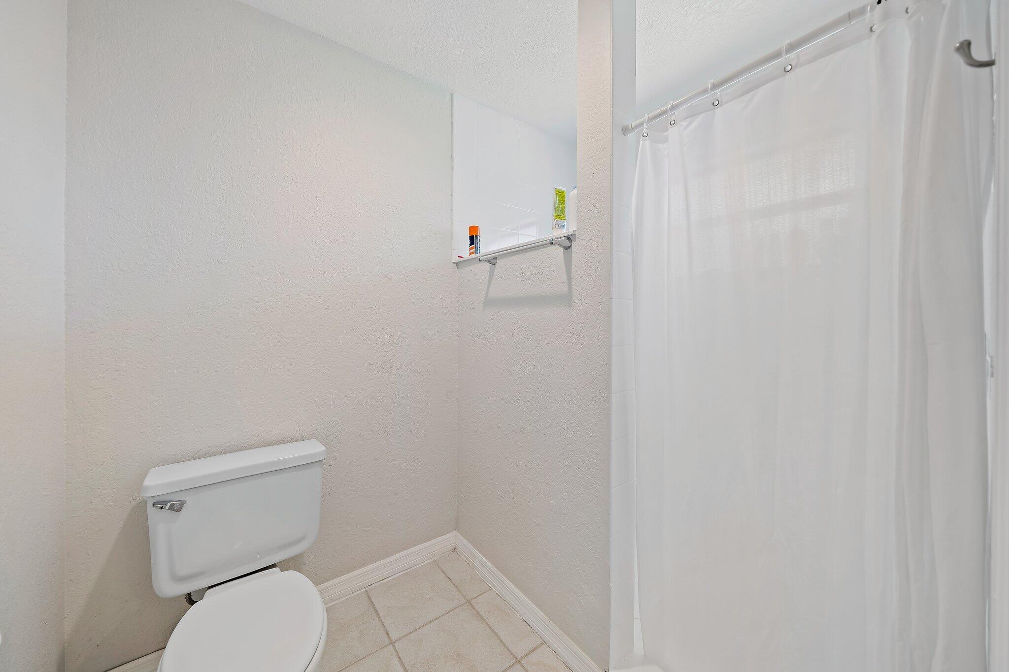 301 Summerwinds Lane Jupiter, FL 33458 - Photo 26 of 38 026-301SummerWindsLn-Jupiter-FL-SMALL