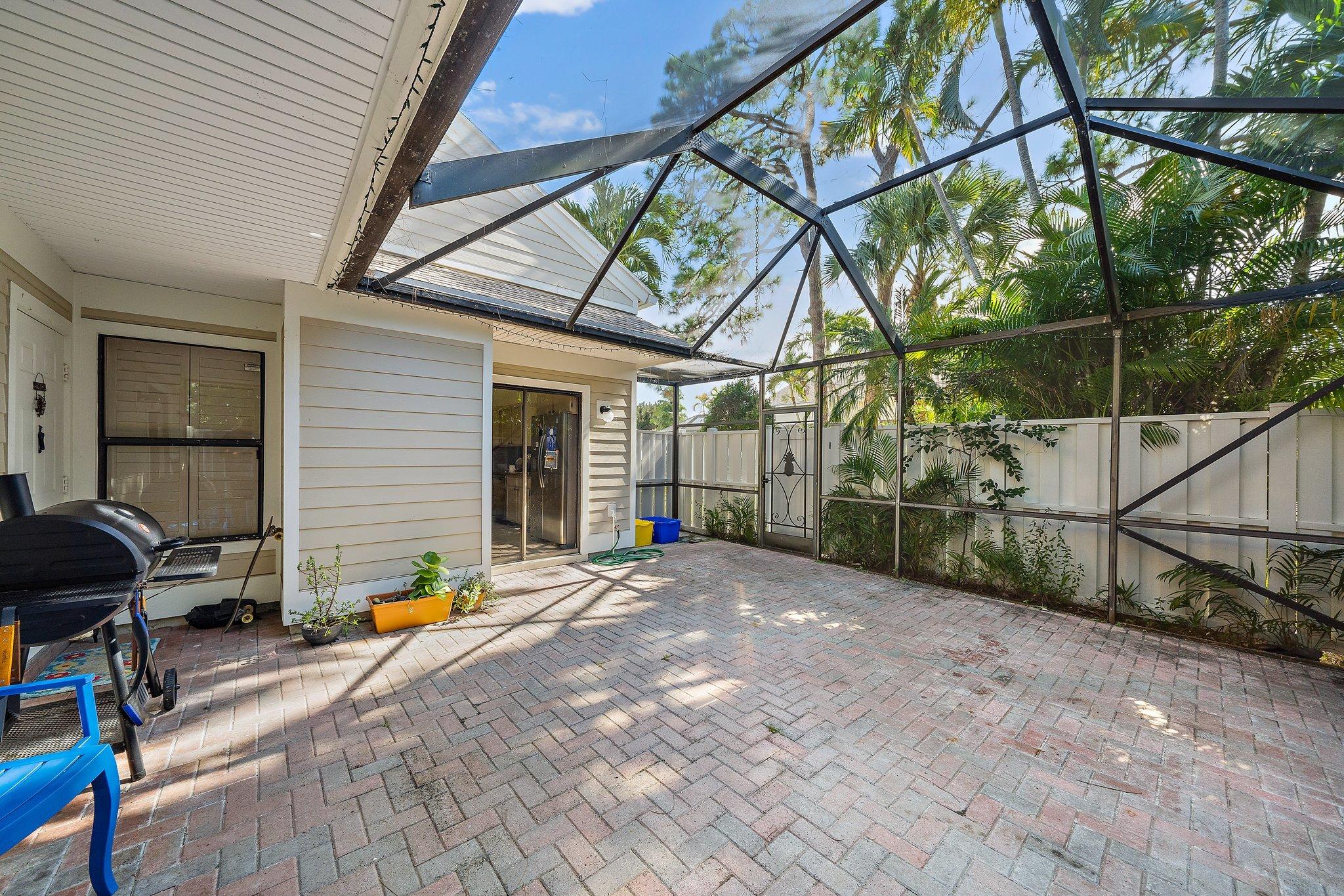 301 Summerwinds Lane Jupiter, FL 33458 - Photo 6 of 38 006-301SummerWindsLn-Jupiter-FL-SMALL