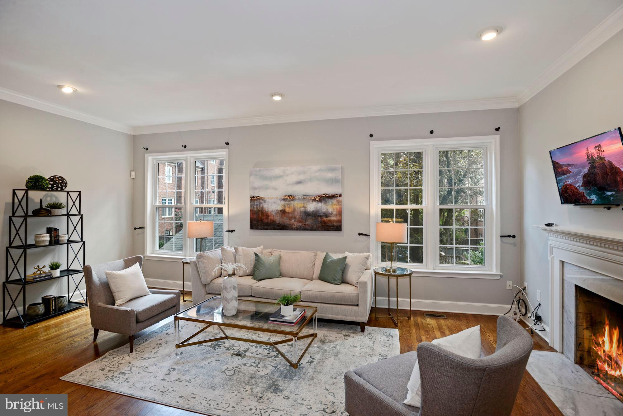 3644 Reservoir Road Northwest Washington, DC 20007 - Photo 9 of 27 So much light!