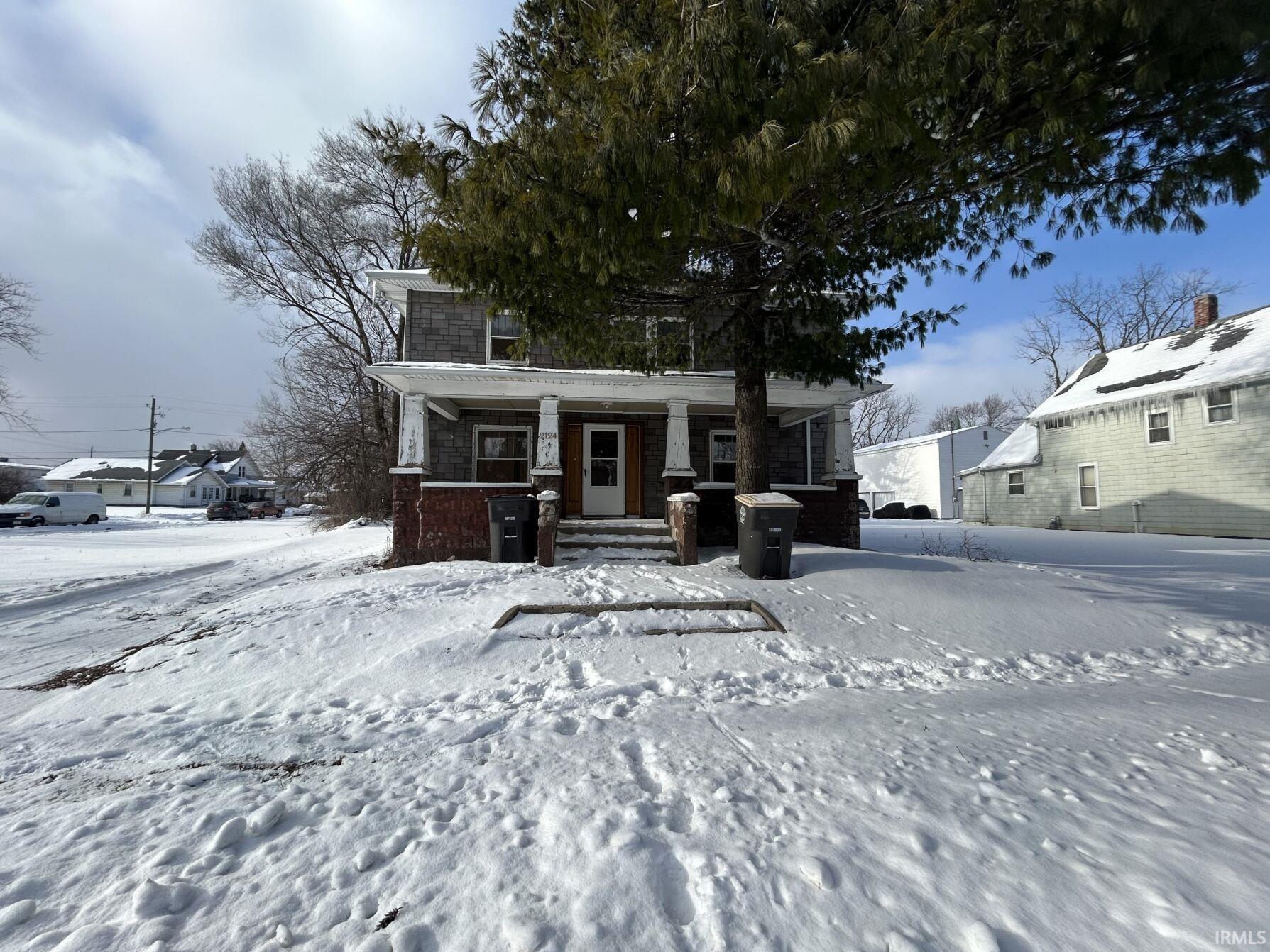 3811 Oliver Street Fort Wayne, IN 46806 - Photo 2 of 12
