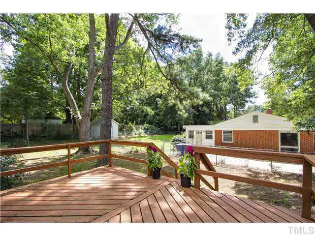 5133 Melbourne Road Raleigh, NC 27606 - Photo 13 of 15 Gallery Image 13