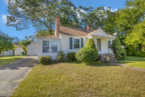 $319,900 | 74 Woodstock Street, Chicopee, MA 01020