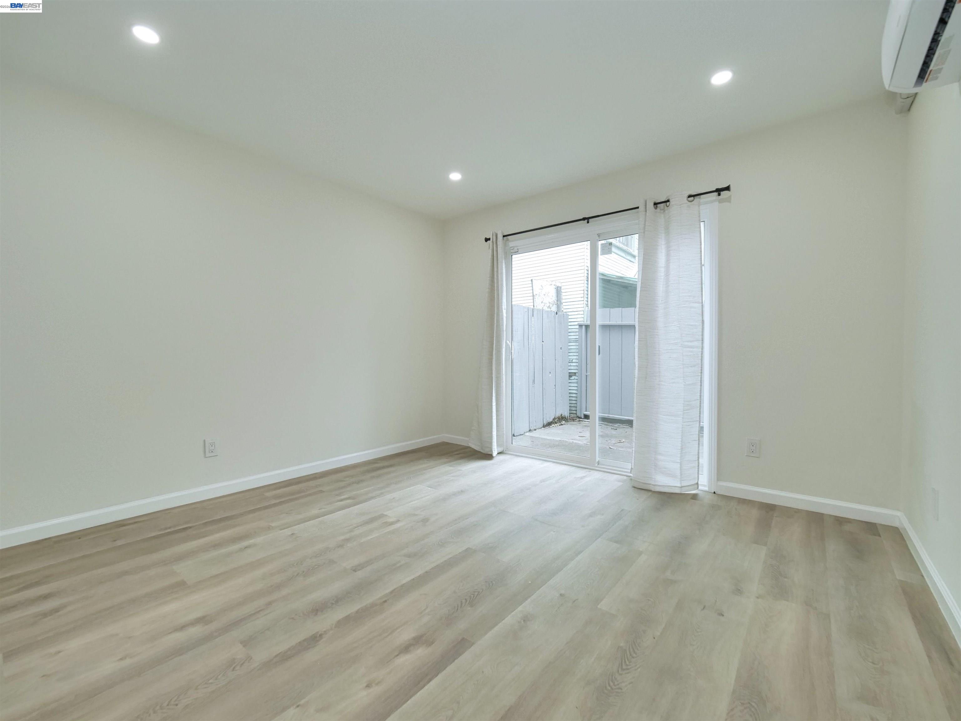 622 Alice Street Oakland, CA 94607 - Photo 16 of 46 Ground unit. Bedroom 1