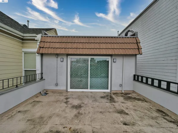 $799,000 | 622 Alice Street, Oakland, CA 94607