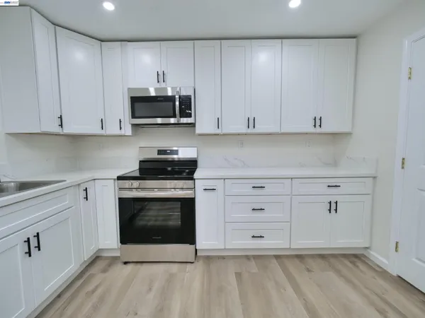 $799,000 | 622 Alice Street, Oakland, CA 94607