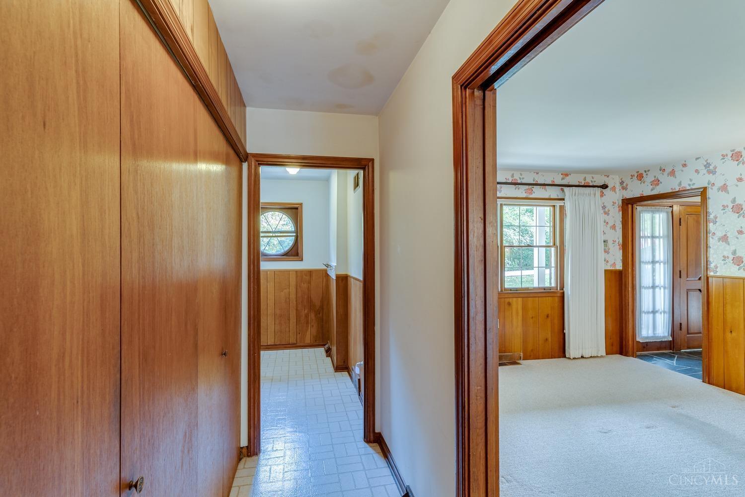 6975 Lawyer Road Cincinnati, OH 45244 - Photo 14 of 38 Gallery Image 14